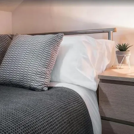 דירה Elegant Loft In Historic Central